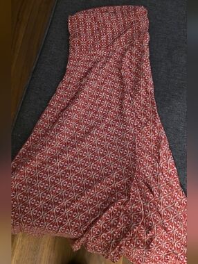 Max Studio High-Waist Midi Skirt – Size M | Red White Printed Draped